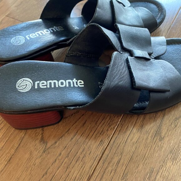 Sandale/mule en cuir noir avec talon rouge - Picture 2 of 4